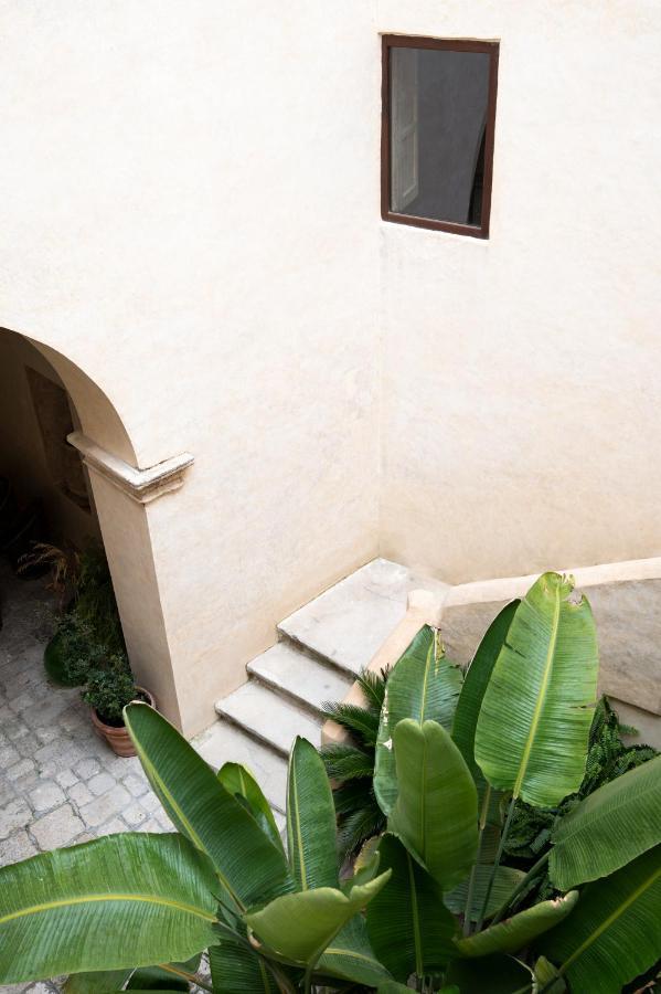 Palazzo Donna Titi Bed & Breakfast Nardò Exterior foto